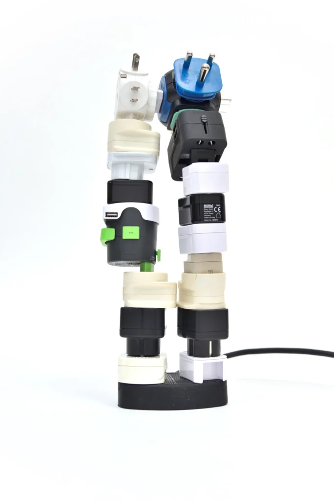 Kunstwerk (Skulptur) von Tomaž-Kramberger »Electrocute #2« (2024)